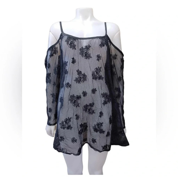 Torrid Black Sheer Lace Embroidered Cold Shoulder  Blouse Size 2 - Picture 2 of 9